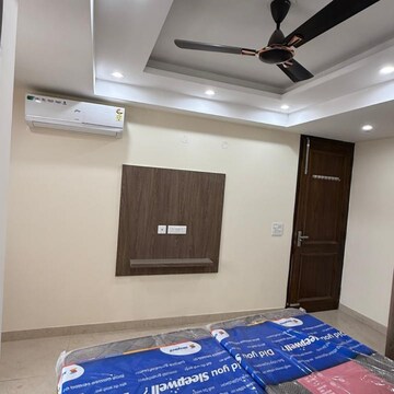 Bedroom in 2 BHK Builder Floor at Chattarpur – for Rent