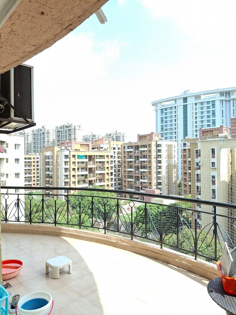 Exterior View, magarpatta-laburnum-park 4 Bedroom 2400 Sq.Ft. Apartment In Hadapsar Pune 8768721
