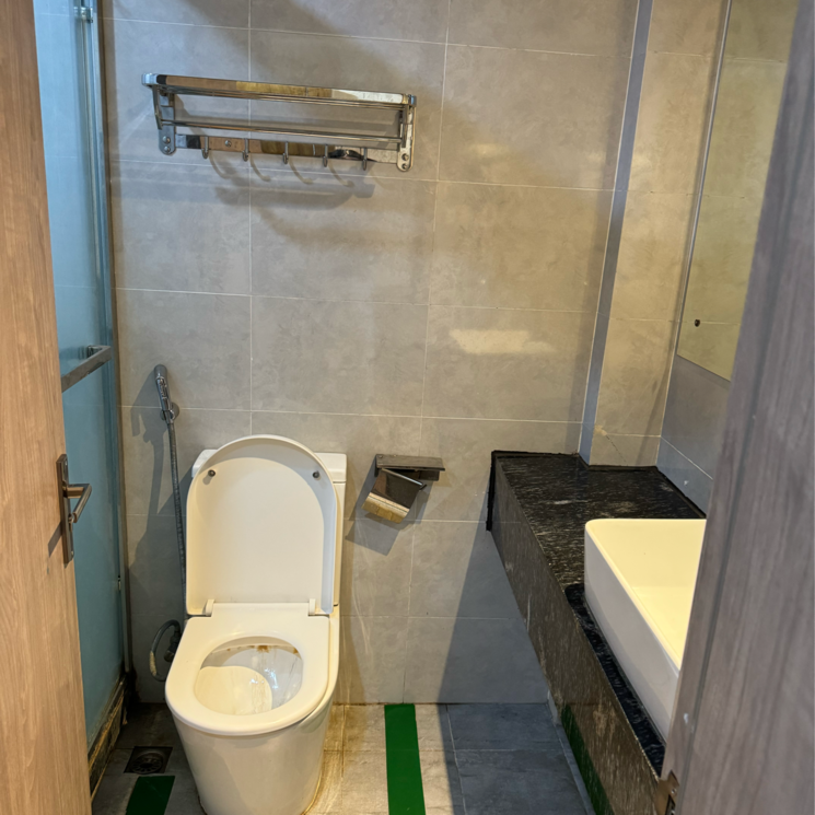 Bathroom, dlf phase ii Pg For Boys & Girls In Dlf Phase ii 8768815