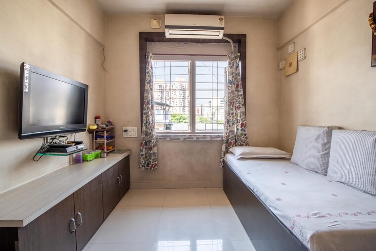 Kitchen, chandravadan-chs 3 Bedroom 950 Sq.Ft. Apartment In Ganeshwadi Thane 8768811