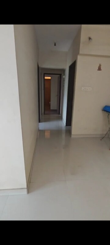 Room in 2 BHK Apartment at Veena Serenity, Chembur – for Rent