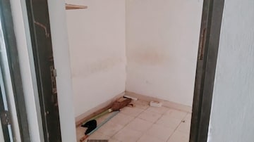 Room in 3.5 BHK Apartment at Godrej 17, Hebbal – for Rent