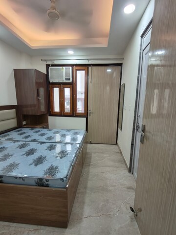 Room in 1 BHK Builder Floor at Sushant Lok I – for Rent
