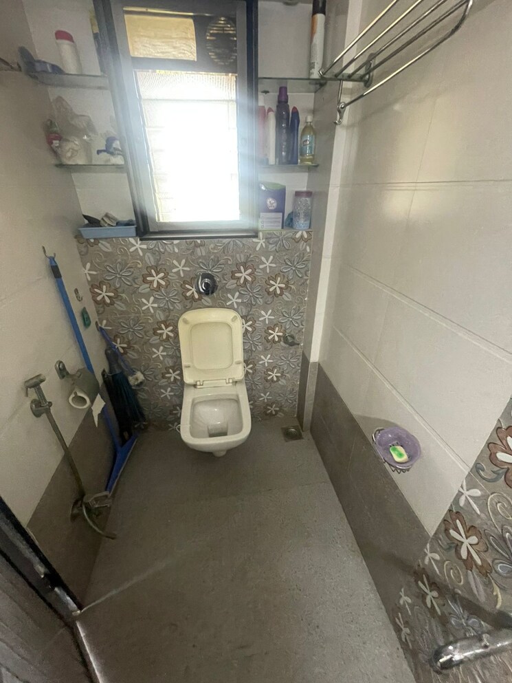 Bathroom, vikash-complex-chs 2 Bedroom 738 Sq.Ft. Apartment In Uthalsar Thane 8768806