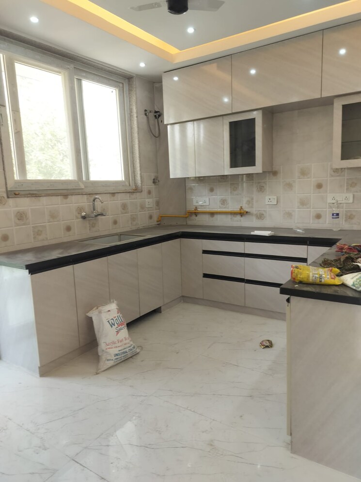 Kitchen, omaxe-new-heights 3.5 Bedroom 1350 Sq.Ft. Apartment In Sector 78 Faridabad 8768914