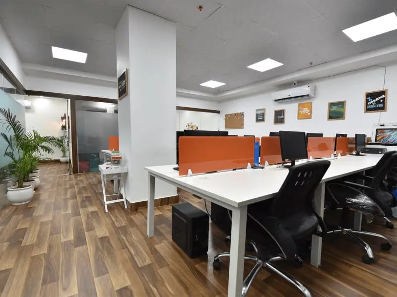 Office Space For Rent in Sector 63