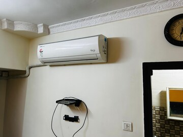 Furnished Amenities in 2 BHK Apartment at Majiwada – for Rent