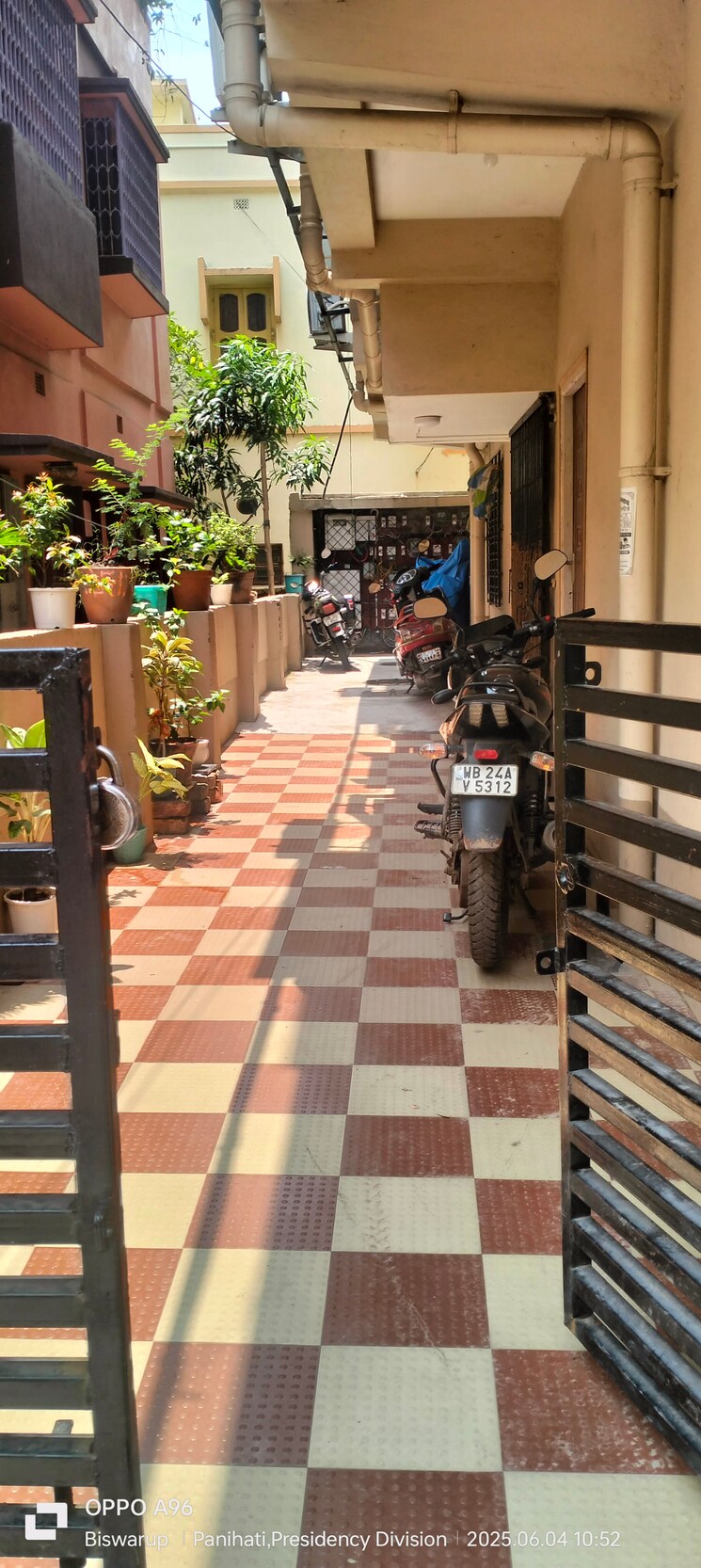  Parking, agarpara 2 Bedroom 750 Sq.Ft. Builder Floor In Agarpara Kolkata 8769015