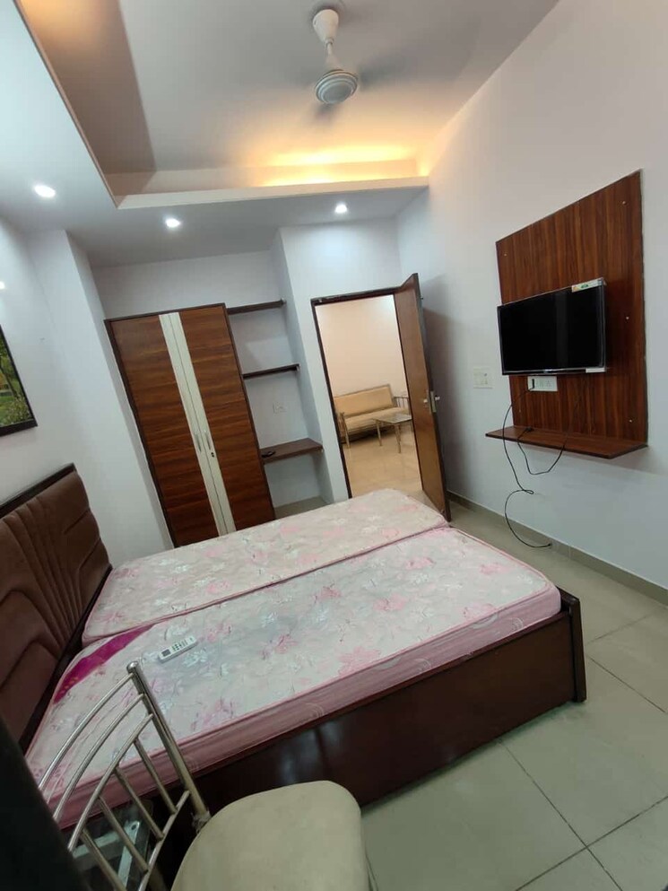 Bedroom, sushant lok i 1 Bedroom 550 Sq.Ft. Builder Floor In Sushant Lok I Gurgaon 8768922