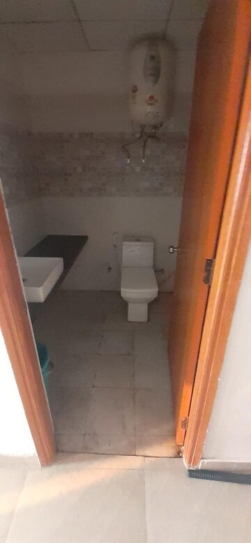 Bathroom in 1 BHK Apartment at Paramount Golfforeste, Zeta I Greater Noida – for Rent