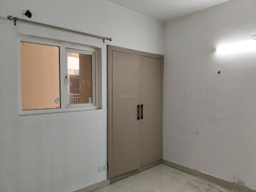 Room in  Pg at Alpha 1 Greater Noida – for Rent