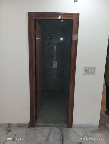  1 BHK Builder Floor at Shalimar Garden – for Rent
