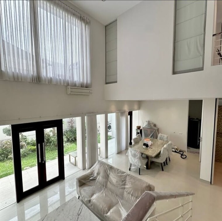 Living Room, sector 33 3 Bedroom 2250 Sq.Ft. Builder Floor In Sector 33 Faridabad 8769024