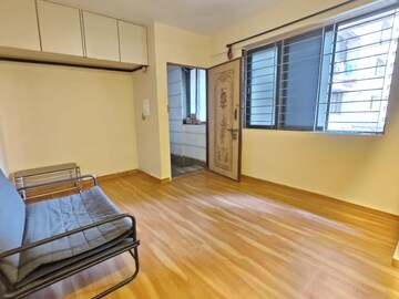 Room in 1 BHK Apartment at Hiranandani Gardens Kingston, Powai – for Rent
