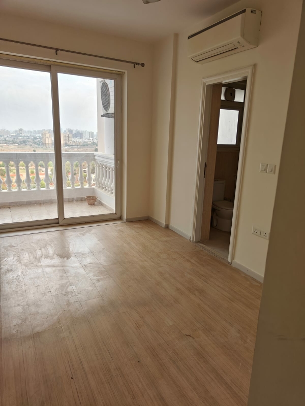 3 BHK 1931 Sq.Ft. Apartment in DLF The Skycourt