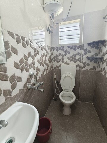 Bathroom in 1 BHK Builder Floor at Kasavanahalli – for Rent
