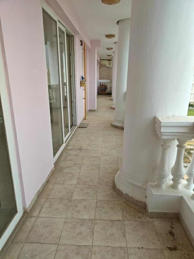 undefined, dlf-the-skycourt 3 Bedroom 1931 Sq.Ft. Apartment In Sector 86 Gurgaon 8769033