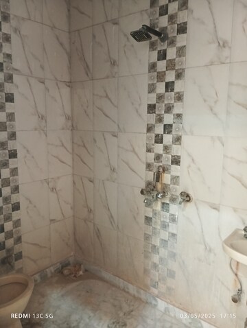 Bathroom in 2.5 BHK Builder Floor at Shalimar Garden – for Rent