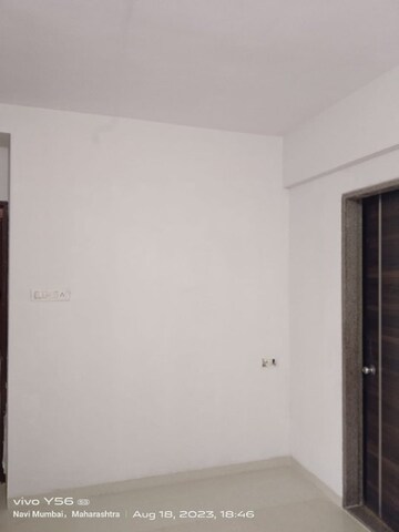 Room in 2 BHK Apartment at Airoli Sector 8a – for Rent