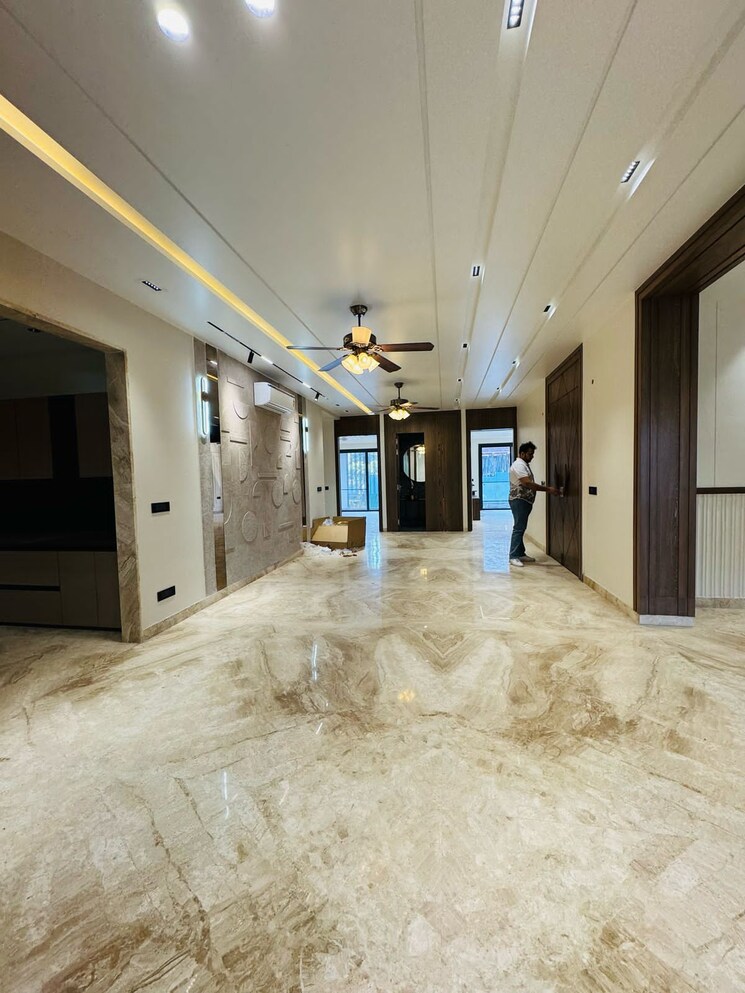 Room, ss-mayfield-gardens 4 Bedroom 502 Sq.Yd. Builder Floor In Sector 51 Gurgaon 8769091