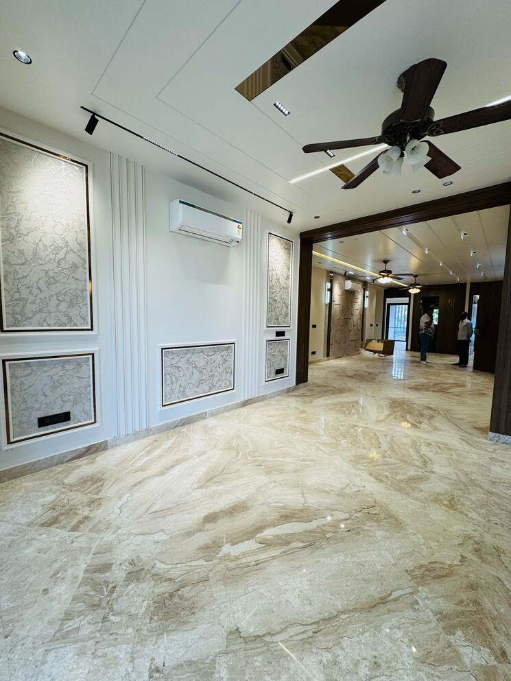 Room, ss-mayfield-gardens 4 Bedroom 502 Sq.Yd. Builder Floor In Sector 51 Gurgaon 8769091