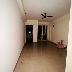 Room in 2 BHK Apartment at Logix Blossom Greens, Sector 143 – for Sale