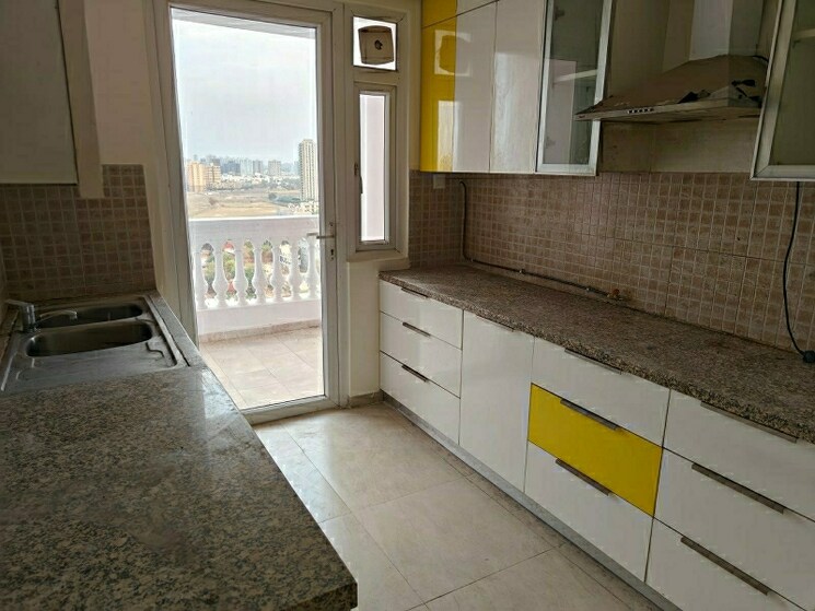 Kitchen, dlf-the-skycourt 3 Bedroom 1931 Sq.Ft. Apartment In Sector 86 Gurgaon 8769067