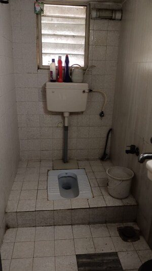 Bathroom in 4 BHK Apartment at Imperial Heights Goregaon West, Goregaon West – for Sale