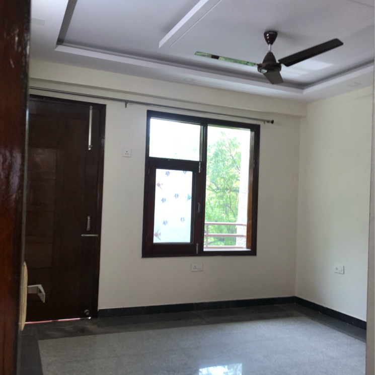 Room, sector 23 3.5 Bedroom 1700 Sq.Ft. Builder Floor In Sector 23 Gurgaon 8769144