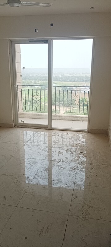 Room in 2.5 BHK Apartment at Sector 36 – for Sale