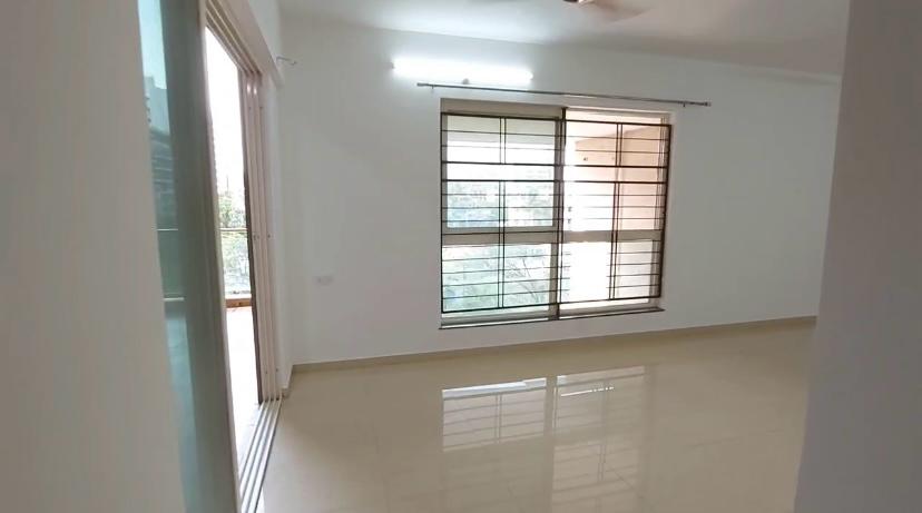 3 BHK + Extra Room Apartment For Rent in Five Star Royal Entrada