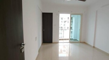 Room in 3 BHK Apartment at Five Star Royal Entrada, Wakad – for Rent