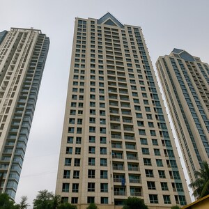 3 BHK Apartment – Exterior View View at Oberoi Realty Esquire, Goregaon East - for Sale