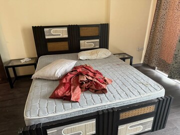 Bedroom in 3 BHK Apartment at Tata Primanti Phase 2, Sector 72 – for Rent