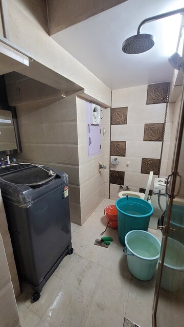 Bathroom in 1 BHK Apartment at Gtb Enclave – for Rent