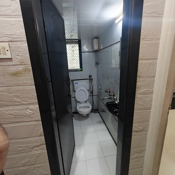 Bathroom, bandra west 2 Bedroom 750 Sq.Ft. Apartment In Bandra West Mumbai 8769195