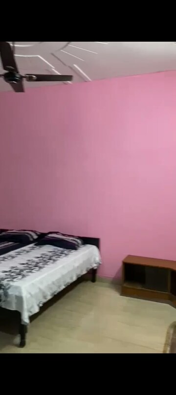 Bedroom in 3.5 BHK Independent House at Alpha Ii Greater Noida – for Rent