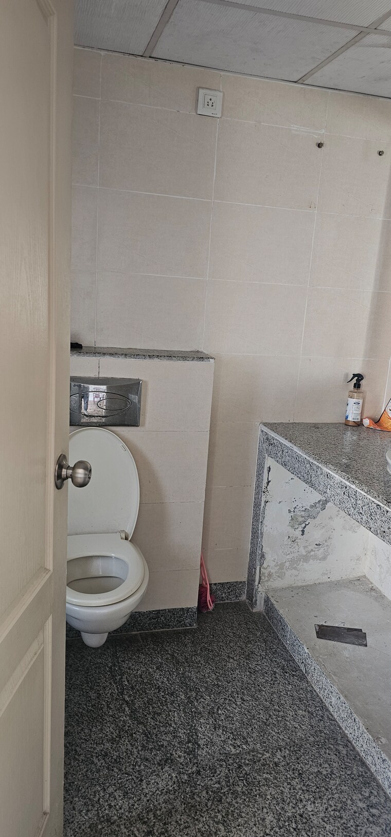 Bathroom, shapoorji-pallonji-joyville-gurgaon 2 Bedroom 734 Sq.Ft. Apartment In Sector 102 Gurgaon 8769194