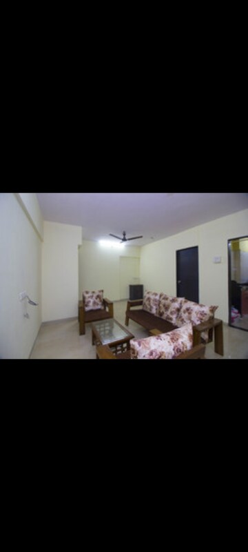  Pg For Rent in Kandivali West