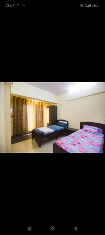 Room in  Pg at Kandivali West – for Rent
