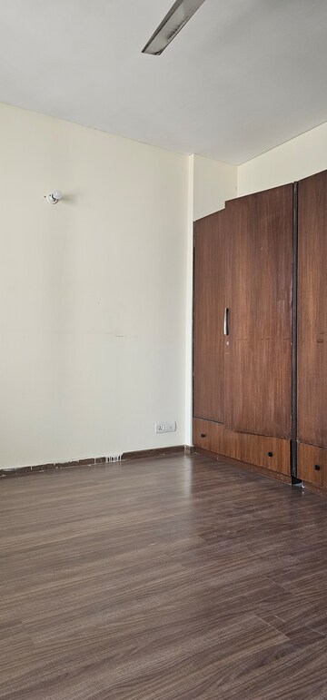 Room in 3 BHK Apartment at Adani M2K Oyster Grande, Sector 102 – for Sale