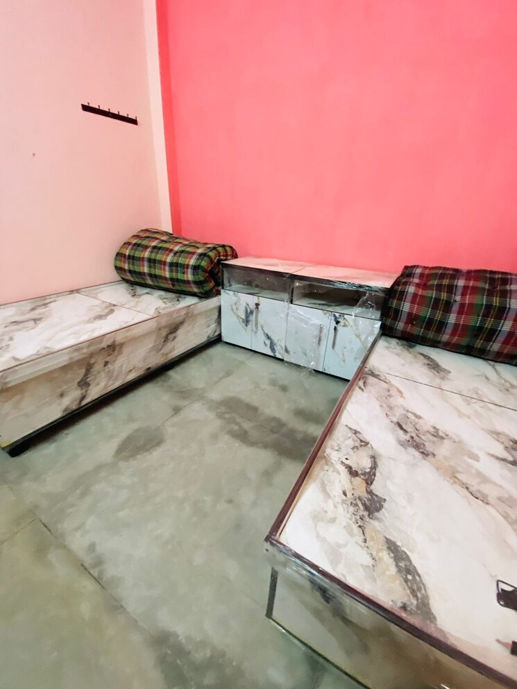 Room, gomti nagar Pg For Girls In Gomti Nagar 8769222