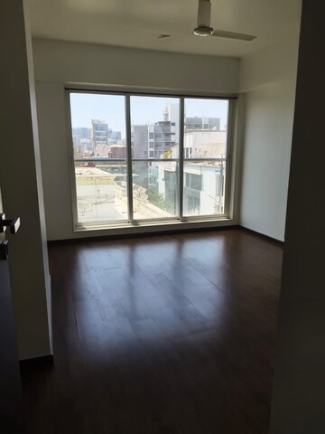 Room in 2 BHK Apartment at Paradigm Nivan, Khar West – for Sale