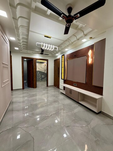 3 BHK Apartment For Rent in Shakti Khand Iii
