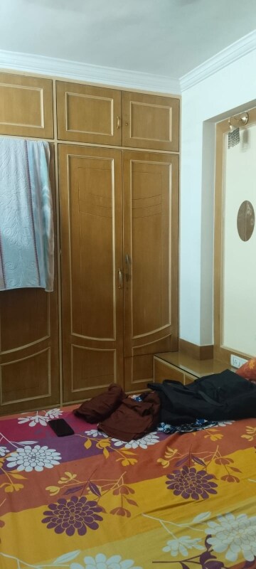 Furnished Amenities in 2 BHK Apartment at Vasant Oscar, Mulund West – for Rent
