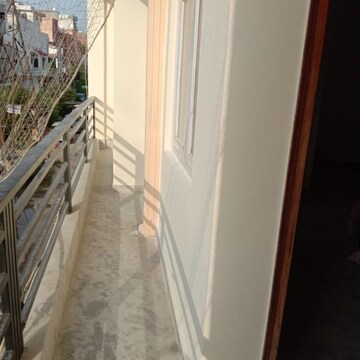 Balcony in 2 BHK Independent House at Chattarpur – for Rent