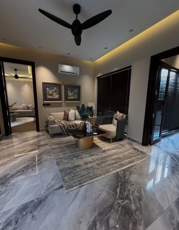 Living Room in 2.5 BHK Builder Floor at Sector 16 – for Sale