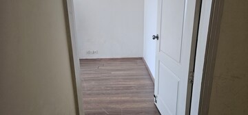 Room in 2 BHK Apartment at M3M Woodshire, Sector 107 – for Sale