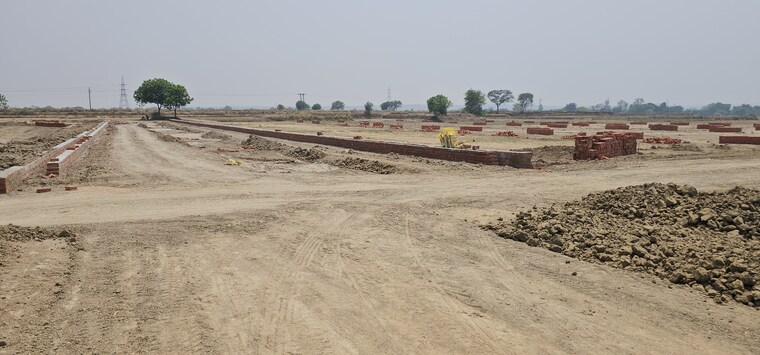 undefined, chunar  1000 Sq.Yd. Plot In Chunar Mirzapur 8769339