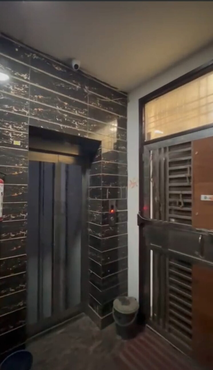 undefined, gyan khand i 3 Bedroom 1500 Sq.Ft. Apartment In Gyan Khand I Ghaziabad 8769279